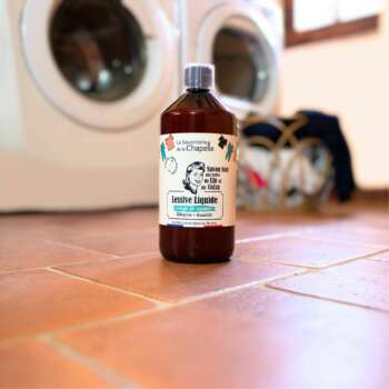 Laundry with black soap - Colored linen
